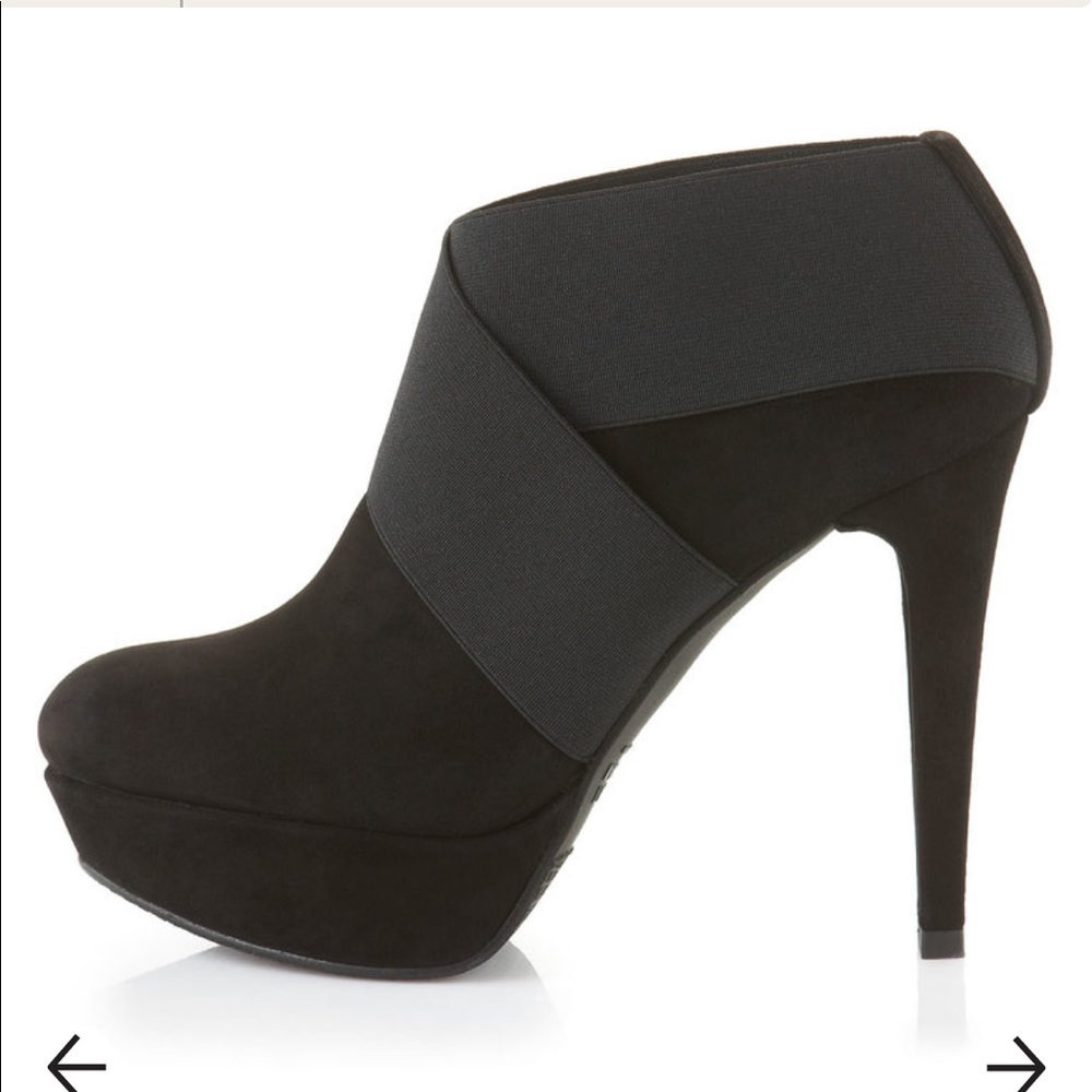 Stuart Weitzman Kilgore Suede Booties